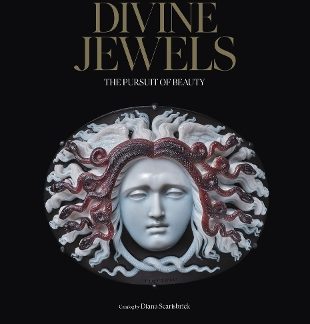 DIVINE JEWELS: THE PURSUIT OF ETERNAL BEAUTY HC
